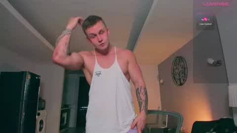 Snapshot of samuel_andrew chatting on 09/22/25, 05:09 Samuel online show from 09/22/25, 05:09