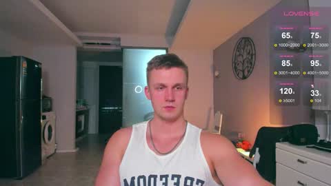 Snapshot of samuel_andrew chatting on 09/23/25, 06:27 Samuel online show from 09/23/25, 06:27