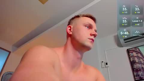 Snapshot of samuel_andrew chatting on 11/29/25, 02:14 Samuel online show from 11/29/25, 02:14