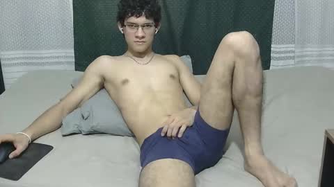 samuel_hills_ii online show from 12/18/25, 08:48