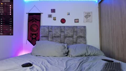 Snapshot of samuel_larssen chatting on 12/20/24, 01:33 Christian Samuel online show from 12/20/24, 01:33