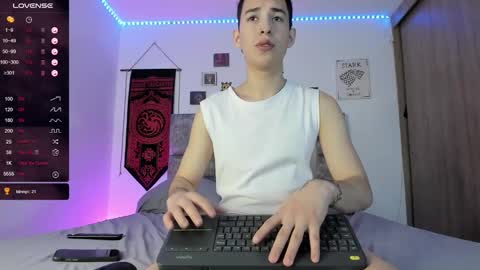 Snapshot of samuel_larssen chatting on 01/21/25, 03:10 Christian Samuel online show from 01/21/25, 03:10