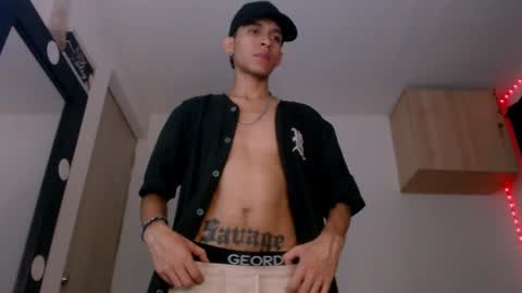   online show from 12/10/24, 04:34