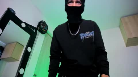   online show from 09/21/25, 08:54