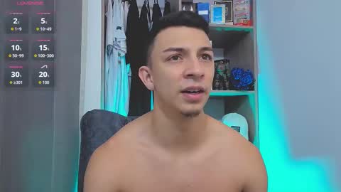 Snapshot of samuel_up01 chatting on 03/17/26, 03:55 Samuel online show from 03/17/26, 03:55