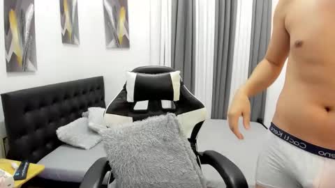 Sam online show from 12/02/25, 06:19