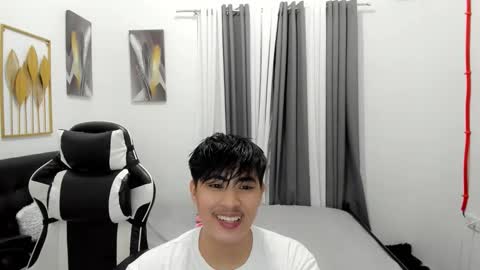 Sam online show from 03/03/26, 01:17