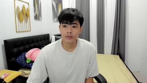 Snapshot of samuelangelo chatting on 05/17/26, 03:52 Sam online show from 05/17/26, 03:52