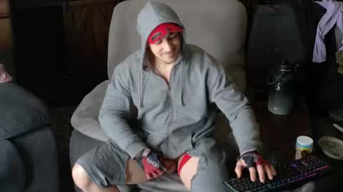 Snapshot of samueldixky chatting on 03/15/26, 12:33 samueldixky online show from 03/15/26, 12:33