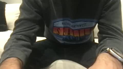 Snapshot of samwise2418 chatting on 02/18/25, 05:53 Sam W dick strip tease online show from 02/18/25, 05:53