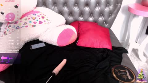Snapshot of samy__milf chatting on 12/29/24, 01:45 Sammy online show from 12/29/24, 01:45