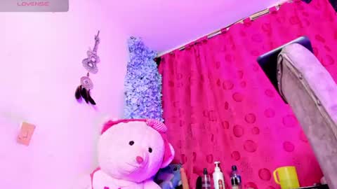 samy_ice online show from 06/14/26, 02:24