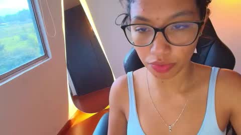 Hello I am absent due to a family calamity I will return soon-hola estoy ausente por un problema familiar volvere pronto. online show from 01/07/26, 11:40