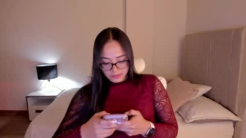 Snapshot of samy_one chatting on 05/04/26, 09:33 Samy online show from 05/04/26, 09:33