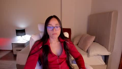 Snapshot of samy_one chatting on 05/25/26, 10:05 Samy online show from 05/25/26, 10:05