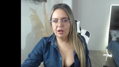 samy_vsn online show from 10/17/25, 06:54