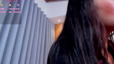 Snapshot of samybennet chatting on 11/22/25, 11:20 Samy Bennet online show from 11/22/25, 11:20