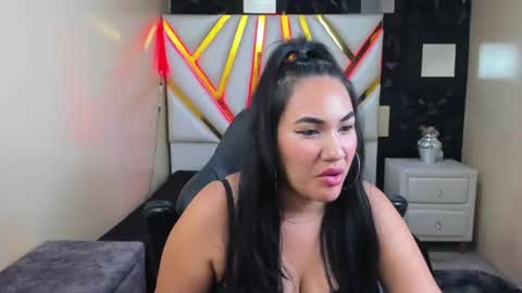 SamyEvanns online show from 06/25/26, 01:16