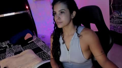 Snapshot of samykiss chatting on 04/01/26, 01:12 SamyHolbrook online show from 04/01/26, 01:12
