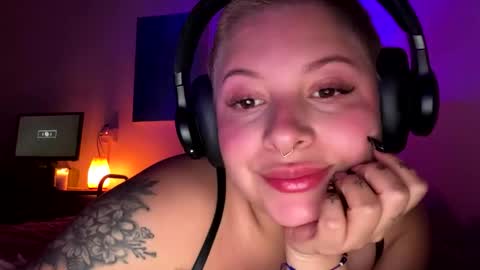 Samymoon online show from 12/19/25, 12:12