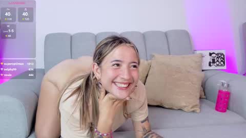 Snapshot of samyortiz_ chatting on 03/02/25, 05:12 Samy and Juan online show from 03/02/25, 05:12