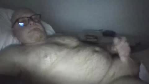 Snapshot of sanager40 chatting on 02/09/26, 12:09 sanager40 online show from 02/09/26, 12:09