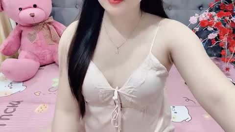 sanami_sian_ online show from 11/05/25, 01:44