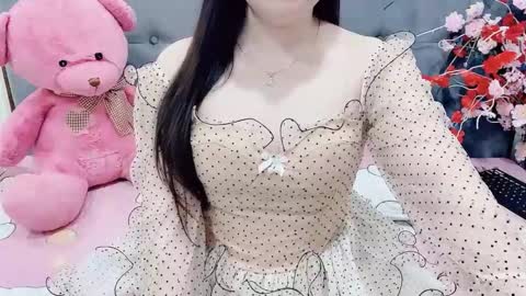 sanami_sian_ online show from 11/23/25, 01:33