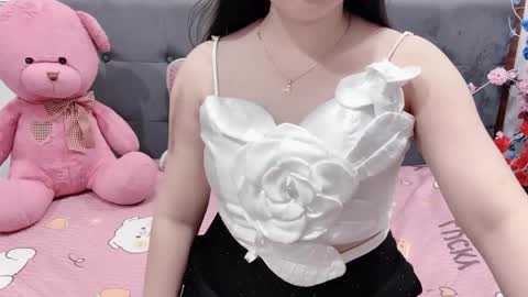 sanami_sian_ online show from 04/26/26, 01:53
