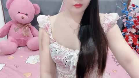 sanami_sian_ online show from 05/04/26, 12:39