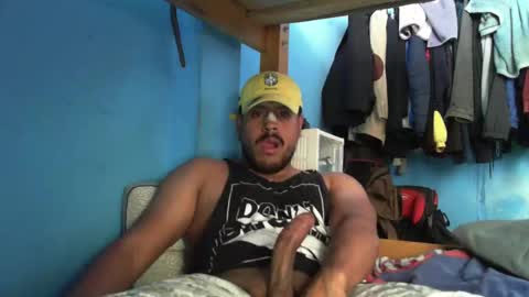 Snapshot of sandalo123 chatting on 03/22/26, 06:33 sandalo123 online show from 03/22/26, 06:33