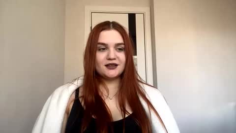 Snapshot of sandeerieder chatting on 11/18/25, 10:20 Ava online show from 11/18/25, 10:20