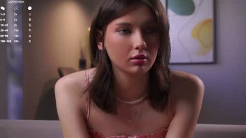 Snapshot of sandili chatting on 08/06/26, 03:52 Isabel but you can call me Bella online show from 08/06/26, 03:52