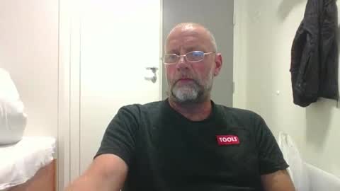 Snapshot of sandnesrune523 chatting on 09/21/25, 10:39 sandnesrune523 online show from 09/21/25, 10:39