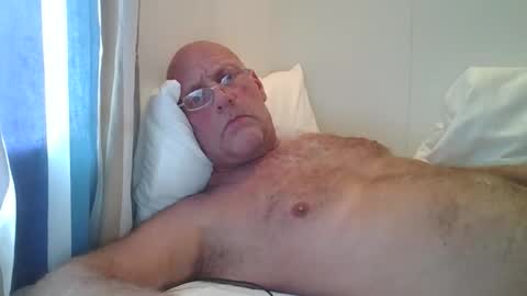 Snapshot of sandnesrune523 chatting on 10/13/25, 11:21 sandnesrune523 online show from 10/13/25, 11:21