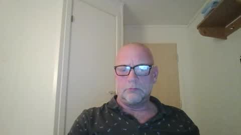 sandnesrune523 online show from 01/18/26, 03:38