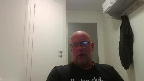 sandnesrune523 online show from 04/13/26, 03:39