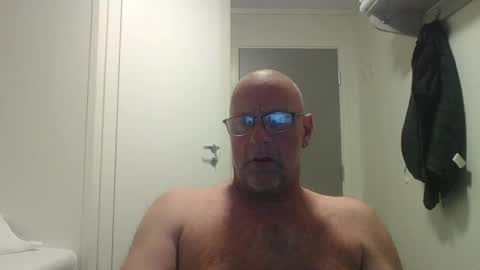 sandnesrune523 online show from 04/16/26, 04:52