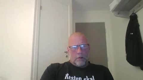 sandnesrune523 online show from 04/21/26, 06:12