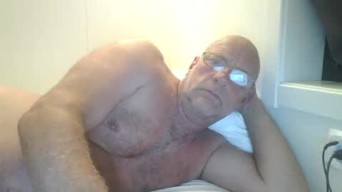 Snapshot of sandnesrune523 chatting on 06/09/26, 05:08 sandnesrune523 online show from 06/09/26, 05:08