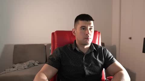 Snapshot of sandow_ chatting on 03/14/26, 09:53 Sandow online show from 03/14/26, 09:53