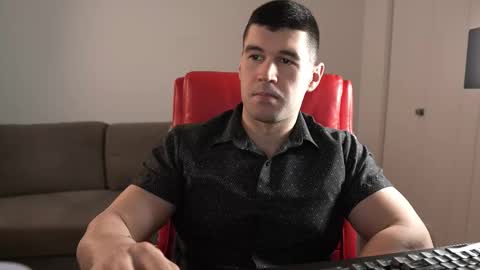 Snapshot of sandow_ chatting on 03/18/26, 09:51 Sandow online show from 03/18/26, 09:51