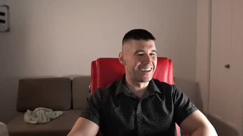 Snapshot of sandow_ chatting on 03/23/26, 08:57 Sandow online show from 03/23/26, 08:57