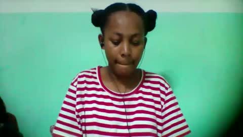 sandra1253099 online show from 10/31/25, 06:31