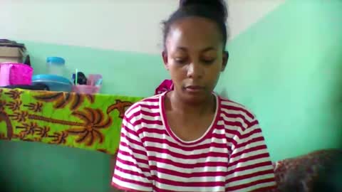 sandra1253099 online show from 11/04/25, 05:28