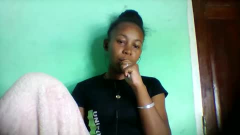 sandra1253099 online show from 04/24/26, 07:22