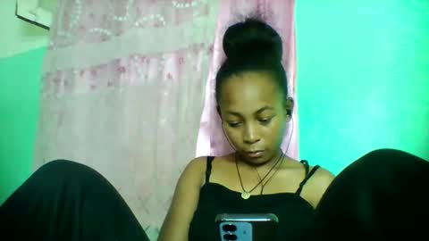 Snapshot of sandra1253099 chatting on 05/04/26, 07:10 sandra1253099 online show from 05/04/26, 07:10
