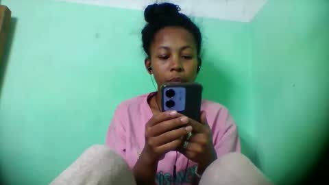 Snapshot of sandra1253099 chatting on 05/11/26, 07:47 sandra1253099 online show from 05/11/26, 07:47