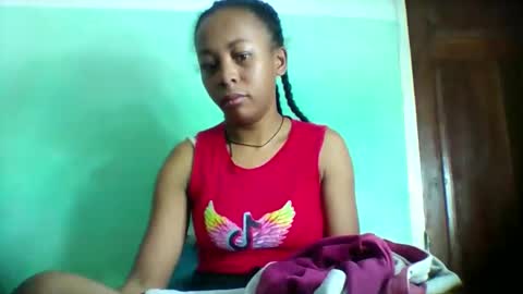 Snapshot of sandra1253099 chatting on 05/15/26, 03:24 sandra1253099 online show from 05/15/26, 03:24