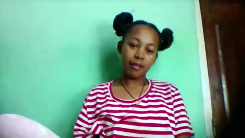 Snapshot of sandra1253099 chatting on 05/17/26, 05:49 sandra1253099 online show from 05/17/26, 05:49